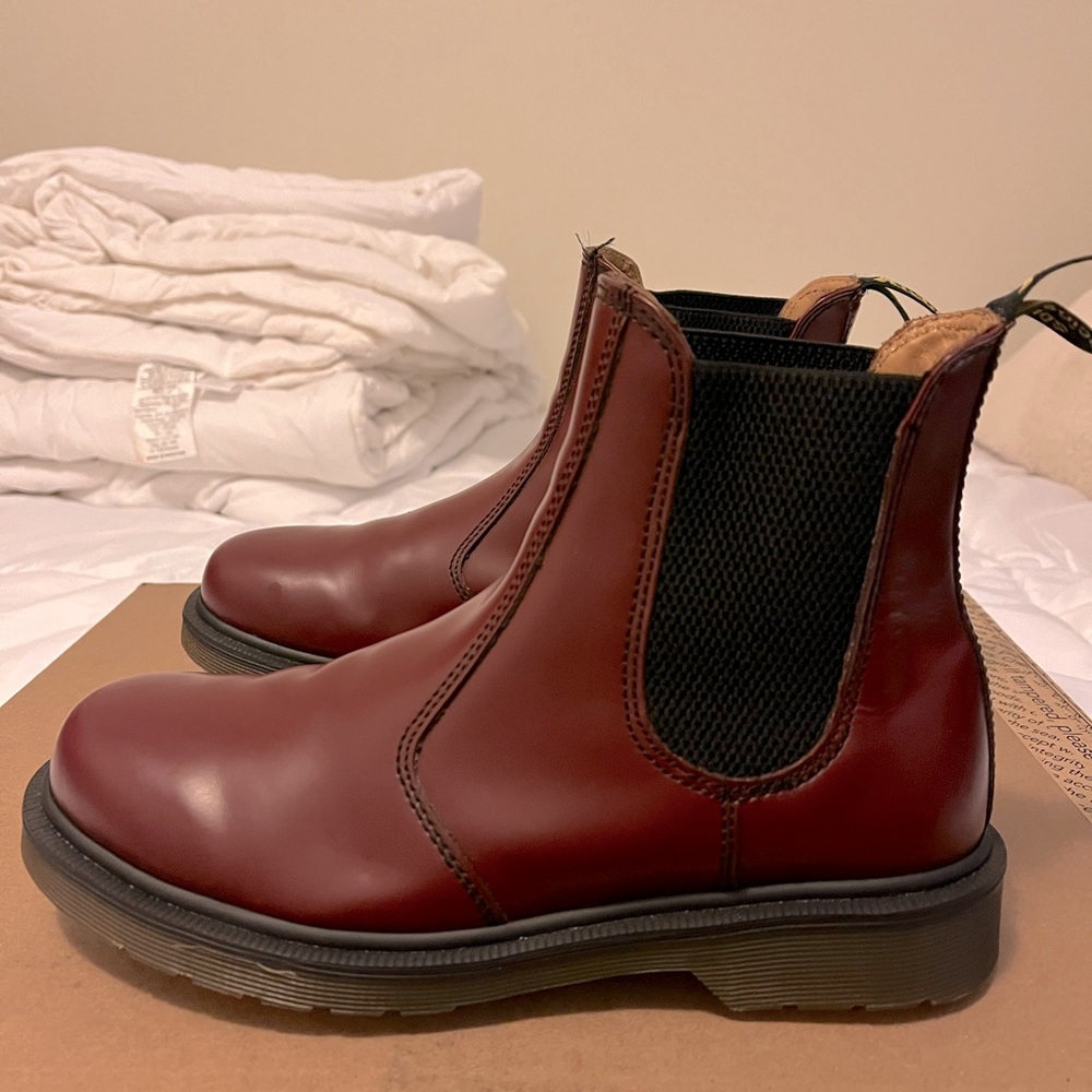 Dr. Martin’s 2976 Chelsea Boot Leather Red